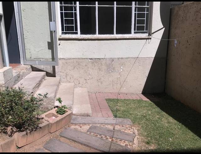 2 BEDROOM APARTMENT FOR SALE IN WESTCLIFF